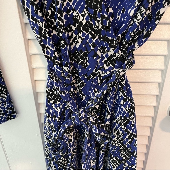Authentic Diane Von Furstenberg Animal Print Wrap Dress - Picture 6 of 15
